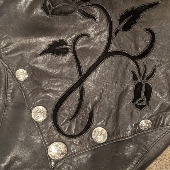 Gypsy Leather Motorcycle Jacket w Roses and Medallions - Picture 7 of 8
